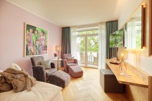 Comfort Double Room with Balcony room in Hotel Villa Hügel