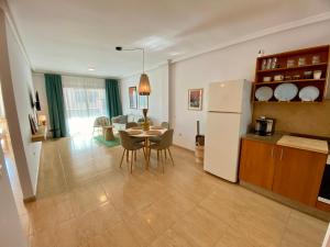 Apartment with Rooftop Pool - TideView Corralejo