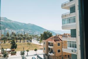 Modern Oasis Seaview