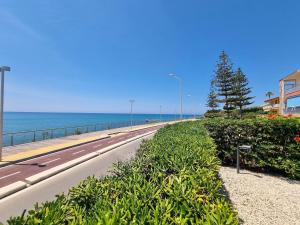 Villa Brezza di Mare, con piscina e vista mare