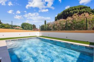 Nice flat for family with pool