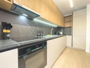 Dorians Apartments-Blvd Muncii 2