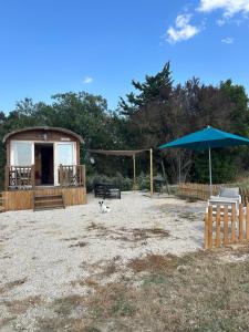 Appartements Roulotte equestre de la Trinacria : photos des chambres