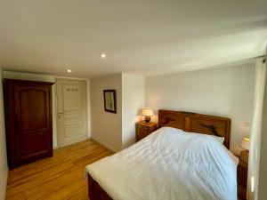 Maisons de vacances Maison de caractere renovee avec terrain de petanque : photos des chambres