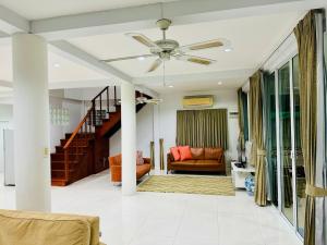 FANTA SEA - POOL VILLA short walk to BEACH - Up to 8 Guests