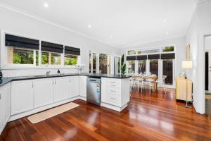 Victoria Park Classic Australian Charm House