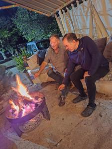 2 Wheels Granada Motocamp