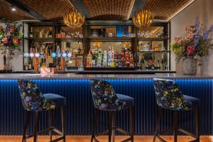 Wainstones Hotel
