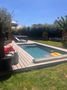 Villas Contemporary architect-s house, pool, jacuzzi : photos des chambres