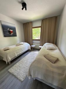 Cozy apartment near the city center with parking