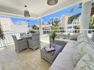 2BDR Beach Access at Playa Turquesa Los Corales