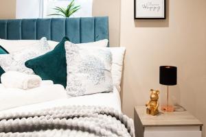 Serene and Perfect Studio For 2