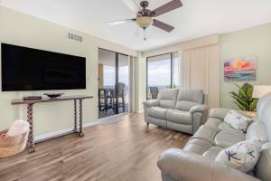 Romar Place 302 by Vacation Homes Collection