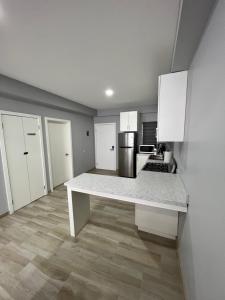 PLAYA ROSARITO CERCA Papas&beer