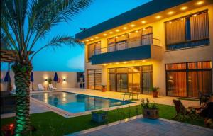 Sunshine Chalet