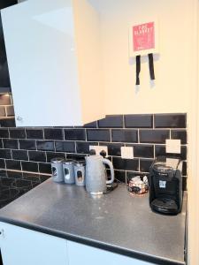 Central Banbury 2Bed Flat Parking with CCTV M40 links