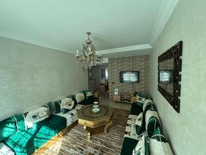 Chez A&J, appartement climatisé, proche du Stade de Rabat