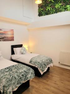 Central Banbury 2Bed Flat Parking with CCTV M40 links