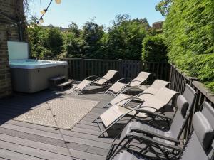 The Old Post Office - Pet Friendly Group Stays in Holmfirth