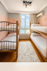 Cozy Beachfront Apartments