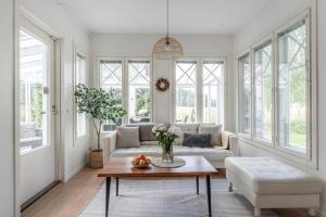 Come in! "Pirkkala" Spacious city Family Villa near Lake & Airport