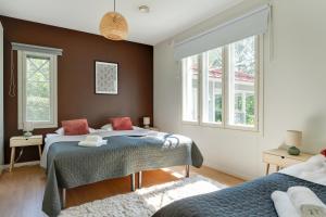 Come in! "Pirkkala" Spacious city Family Villa near Lake & Airport