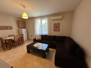 DENYs Apartment - Rooms with Shared Kitchen & Bathroom