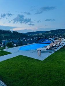 Apartament Krynica-Zdrój - Powroźnik -Muszyna- Dom na wzgórzu- House on the hill z basenem