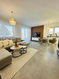 Apartament Krynica-Zdrój - Powroźnik -Muszyna- Dom na wzgórzu- House on the hill z basenem