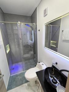 Apartaestudio amoblado, Edificio asturiano 402