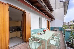 Duomo Milan-Attic with terrace-Netflix and WIFI