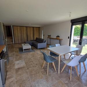 Appartements Cadiere jacuzzi : photos des chambres