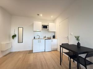 Appartements Studio Mars NEW & Cozy - Parilly Train Station : photos des chambres