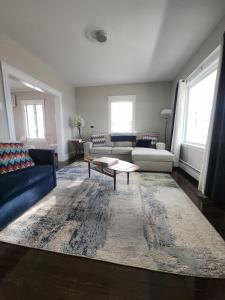 The Fairview - North of Boston Furnished Home