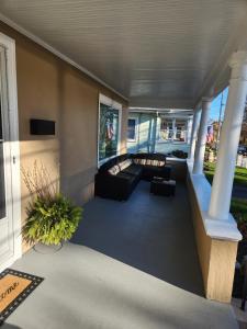 The Fairview - North of Boston Furnished Home