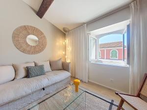 Nestor&Jeeves - BEIGE RIVIERA - Standing suite