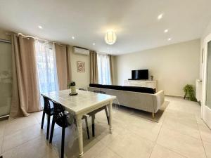 Appartements Le Sully Nest - Clim et parking : photos des chambres