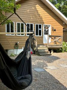 Lakeside Retreat with Hot Tub & Bunkie