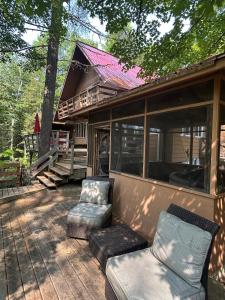 Lakeside Retreat with Hot Tub & Bunkie