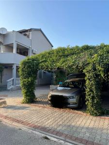 Strandnahes Apartment in Vodice 1