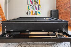 Modern Loft next to Georgia St and Convention Center