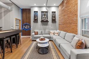 Top Floor Loft by Convention Center Smart Home