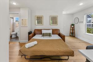 Modern Carriage House Indianapolis