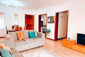 NestedIn Spacious En-suite Room in a 2 Bedroom Apartment