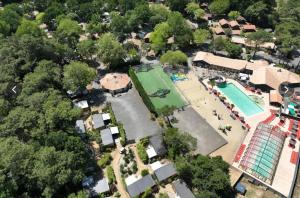 Campings Mobil-home 3 ch 2 sdb dans camping 4 etoiles : photos des chambres