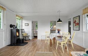 Pet Friendly Home In Aabenraa With Wifi - F07406