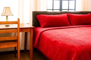 NestedIn Spacious En-suite Room in a 2 Bedroom Apartment