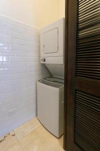 Casco Viejo Bright & Cozy Loft with Balcony