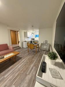 2 bedroom apartment!