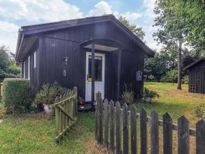 2 person holiday home in Thyholm-By Traum